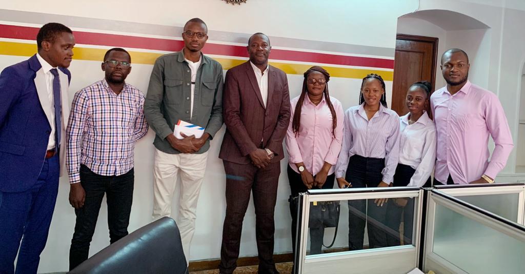 Journalists learn about market research at Target Sarl